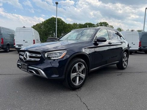 Used 2022 Mercedes-Benz GLC 300 4MATIC image 3