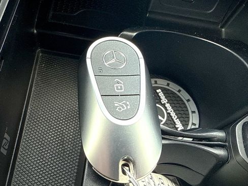 Used 2022 Mercedes-Benz C 300 4MATIC Sedan image 47