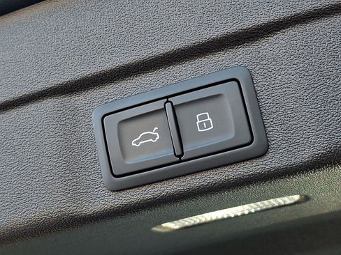 Certified 2025 Audi A5 2.0T Prestige image 30