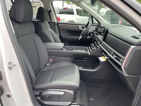 New 2025 Hyundai Santa Fe SE image 29