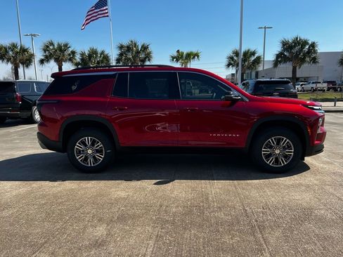 New 2026 Chevrolet Traverse LT w/ Driver Confidence Package image 11