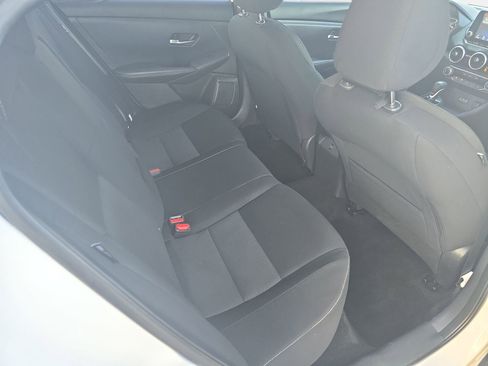 Used 2022 Nissan Sentra SV w/ Electronics Package FWD image 11