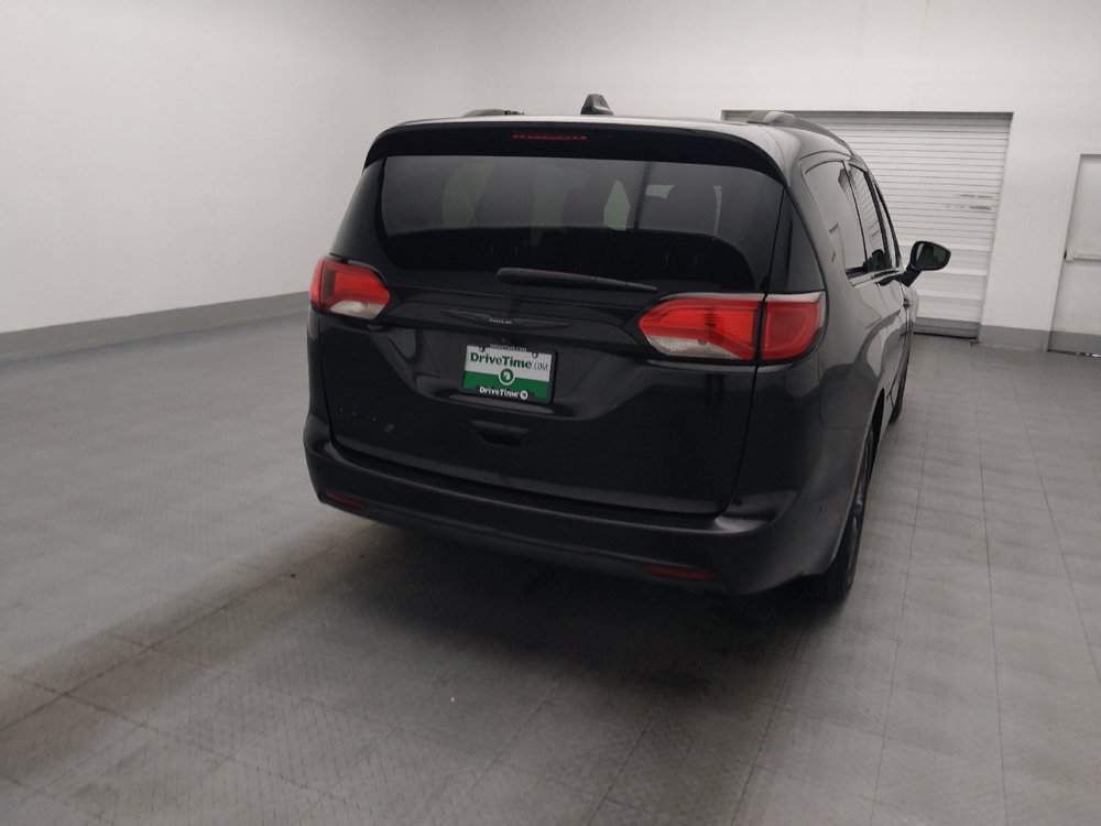 Used 2019 Chrysler Pacifica Touring-L w/ Advanced Safetytec Group FWD image 7