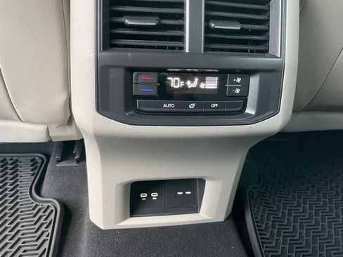 Used 2022 Volkswagen Atlas SE image 55