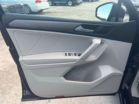 Certified 2023 Volkswagen Tiguan SE image 48