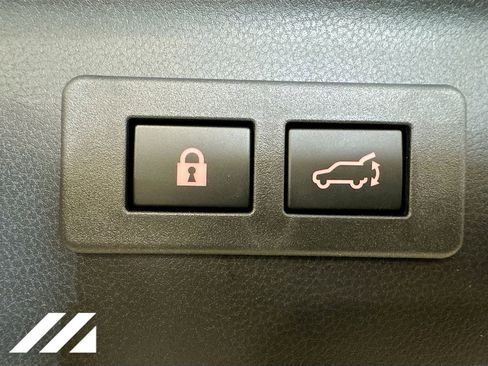 Used 2026 Subaru Forester Limited AWD/4WD image 30