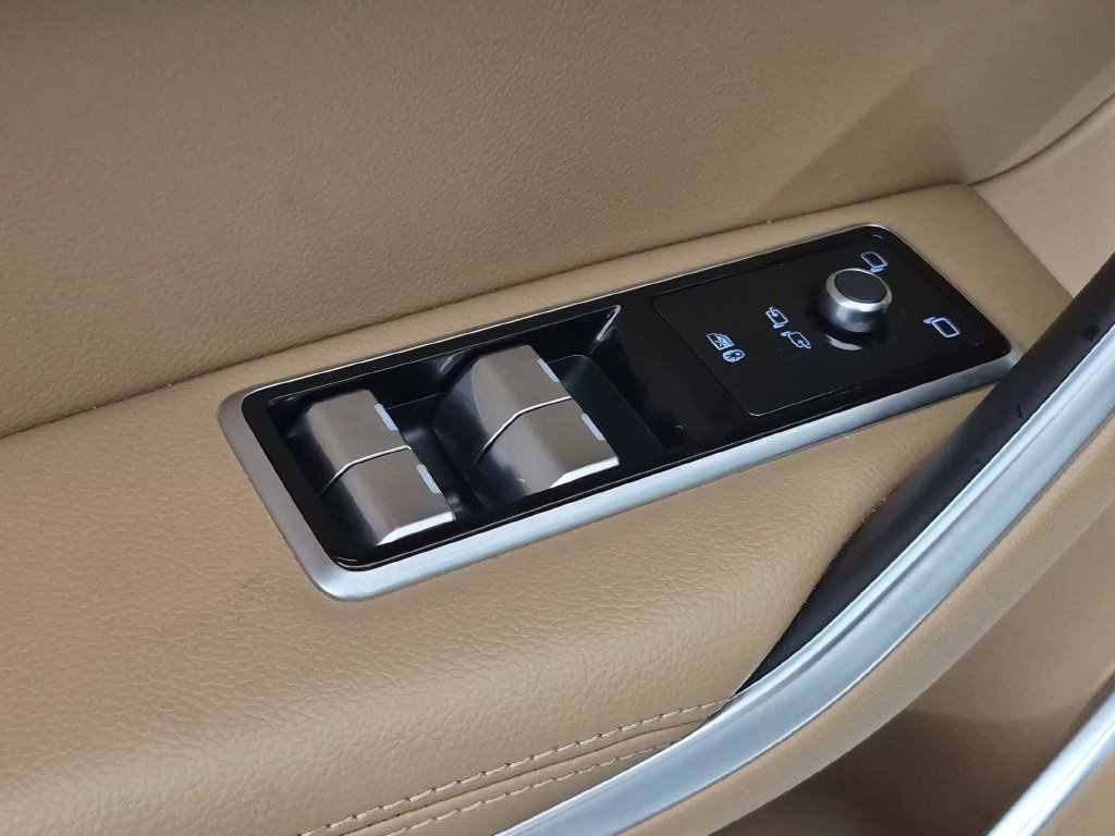Used 2022 Jaguar F-PACE S AWD/4WD image 14