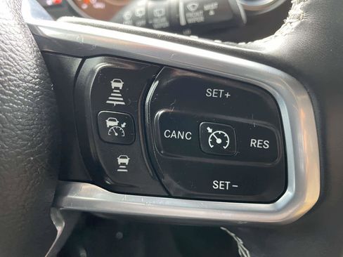 Used 2021 Jeep Wrangler Unlimited Sahara image 17