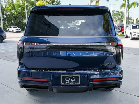Certified 2026 INFINITI QX80 4WD w/ Sport Exterior Package image 23