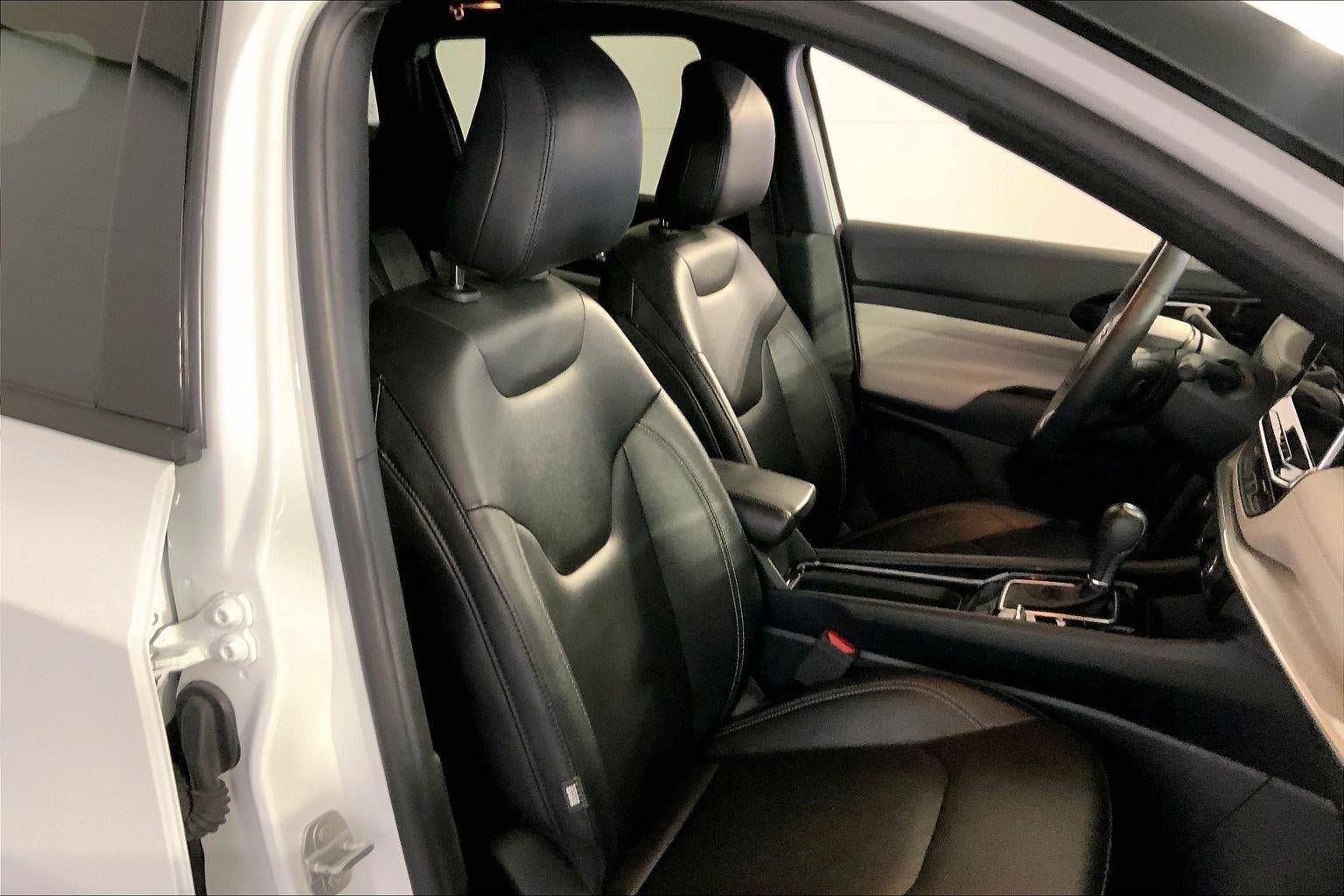 Used 2025 Jeep Compass Limited AWD/4WD image 7