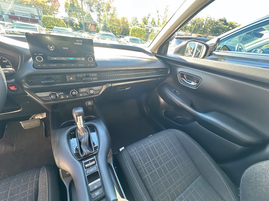 Used 2024 Honda HR-V LX image 27