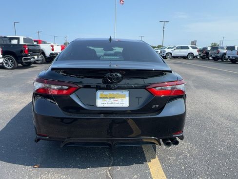 Used 2023 Toyota Camry SE w/ Convenience Package FWD image 4
