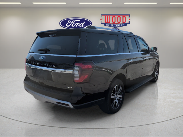 Used 2024 Ford Expedition Max Limited AWD/4WD image 3