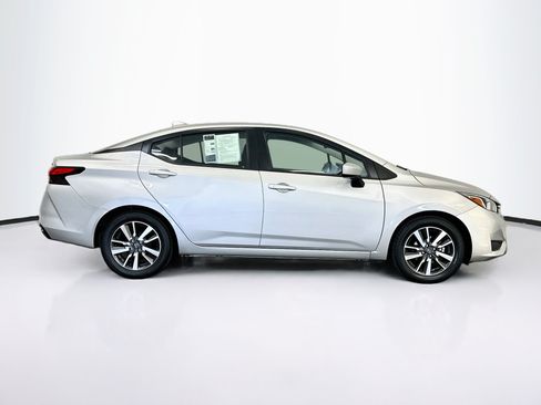 Used 2024 Nissan Versa SV FWD image 10