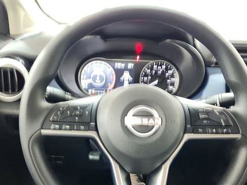 Certified 2025 Nissan Versa SV w/ Trunk Package FWD image 15