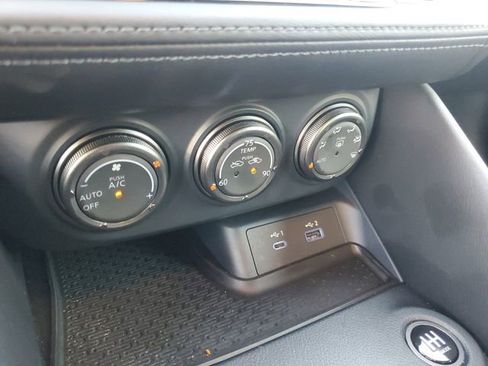Certified 2024 Nissan Z Performance w/ Floor Mat Package RWD image 20