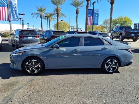 Certified 2022 Hyundai Elantra Limited image 8