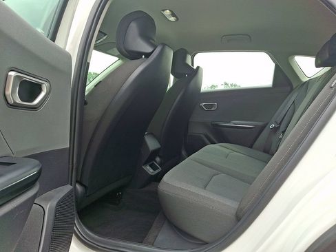 Certified 2025 Kia K4 FWD image 10