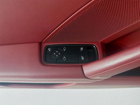 Certified 2022 Porsche 911 Carrera S image 8