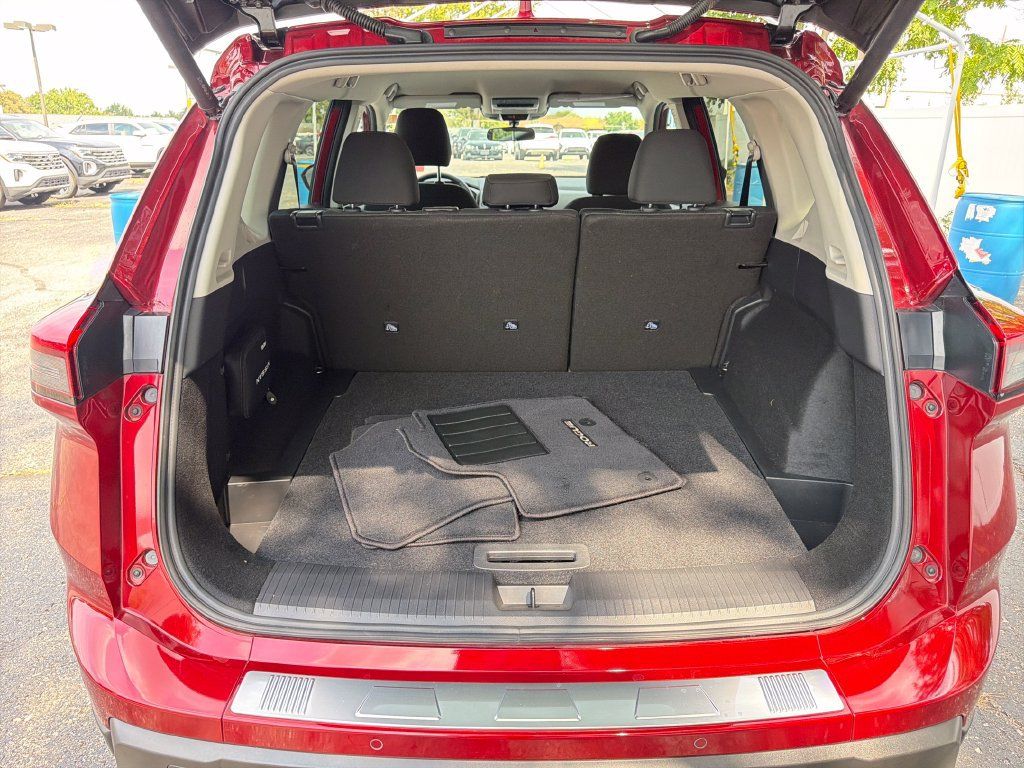 Certified 2026 Nissan Rogue SV AWD/4WD image 72