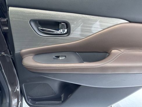 Used 2018 Nissan Murano SL w/ Moonroof Package image 42