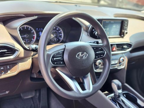 Used 2019 Hyundai Santa Fe SE AWD/4WD image 18