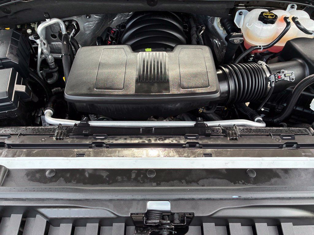 Used 2025 Chevrolet Silverado 1500 LT w/ All Star Edition Plus RWD image 29