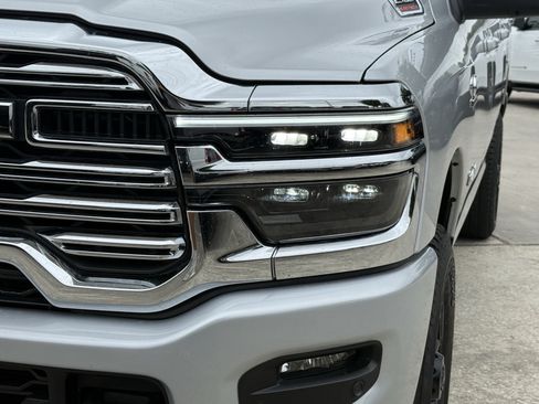 Used 2026 RAM 2500 Laramie AWD/4WD image 12