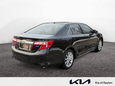 Used 2014 Toyota Camry XLE w/ Convenience Package image 5