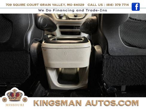 Used 2017 Chrysler Pacifica Touring-L w/ Tire & Wheel Group FWD image 26