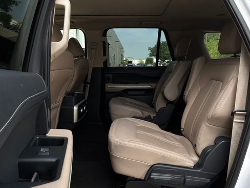 Used 2024 Ford Expedition Max Limited AWD/4WD image 11