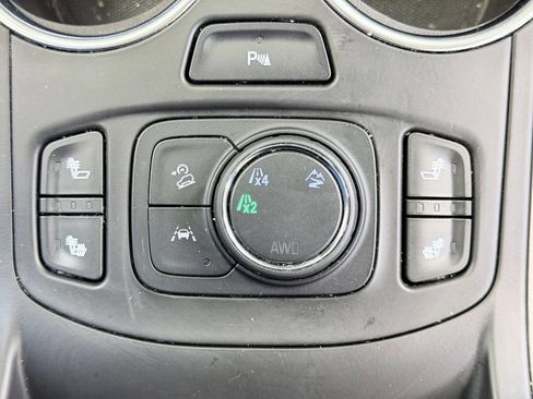 Used 2022 GMC Terrain SLT w/ Infotainment Package II AWD/4WD image 51