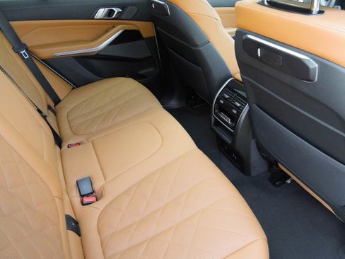 Used 2026 BMW X5 xDrive40i image 34