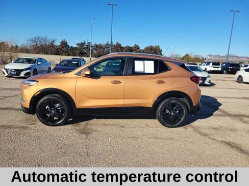 Used 2024 Buick Encore GX Sport Touring image 3