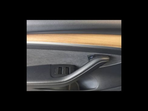 Used 2022 Tesla Model 3 Long Range AWD/4WD image 12