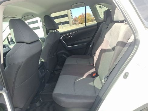 Used 2025 Toyota RAV4 XLE image 12