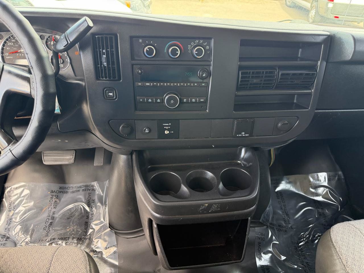 Used 2016 Chevrolet Express 3500 RWD image 18