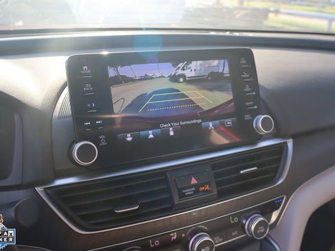 Used 2022 Honda Accord Touring image 23