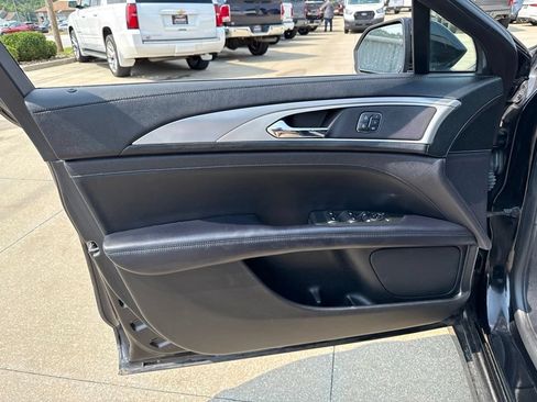 Used 2018 Lincoln MKZ Select w/ Select Plus Package AWD/4WD image 24