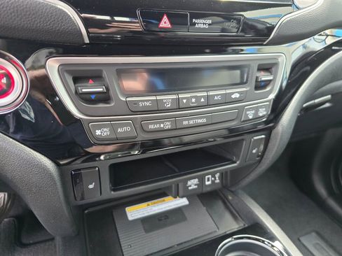 Certified 2023 Honda Ridgeline Black Edition image 30