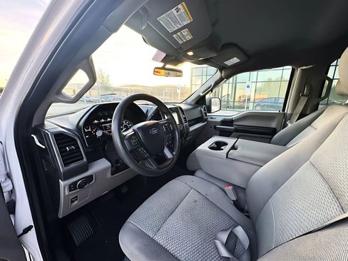 Used 2019 Ford F150 XLT w/ Trailer Tow Package image 11