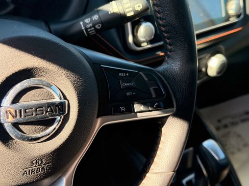 Certified 2018 Nissan Kicks SR w/ Premium Package image 17