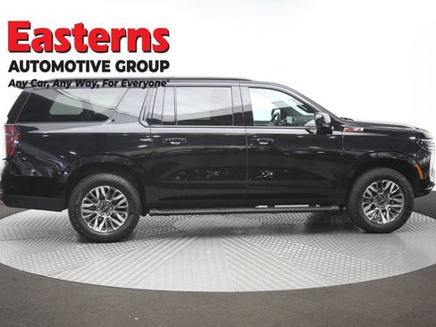 Used 2025 Chevrolet Suburban Z71 AWD/4WD image 48