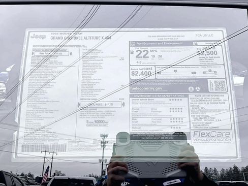 New 2025 Jeep Grand Cherokee Altitude image 29