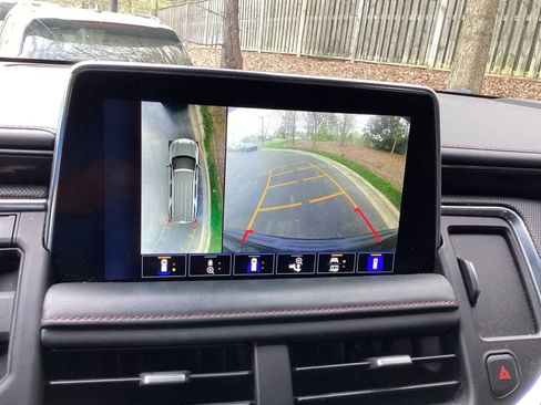 Used 2022 Chevrolet Tahoe RST w/ Sport Performance Package image 14