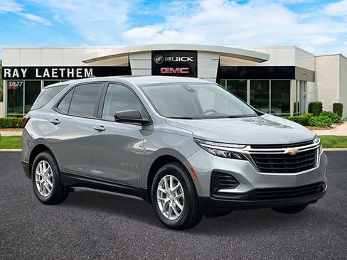 Used 2023 Chevrolet Equinox LS FWD image 7