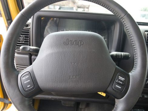 Used 2000 Jeep Wrangler Sport AWD/4WD image 16