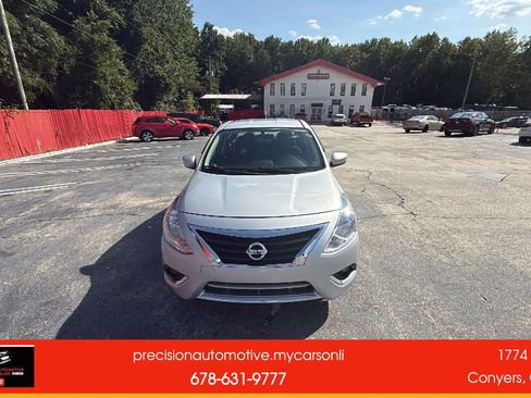 Used 2018 Nissan Versa SV w/ SV Special Edition Package FWD image 1