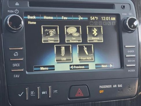 Used 2016 Chevrolet Traverse LT w/ Style and Technology Package image 25