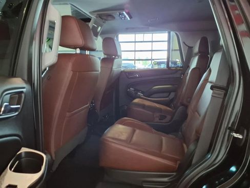 Used 2019 Chevrolet Tahoe Premier w/ Premier Plus Edition AWD/4WD image 16